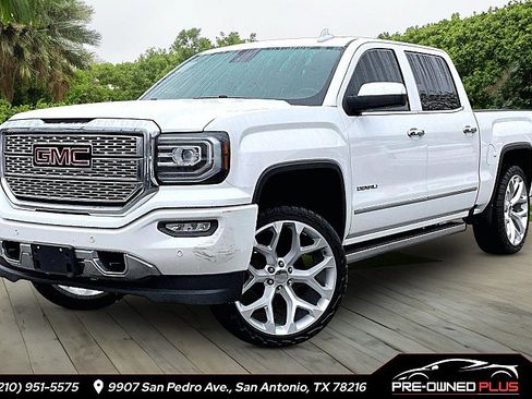 Used 2017 GMC Sierra 1500 Denali image 1
