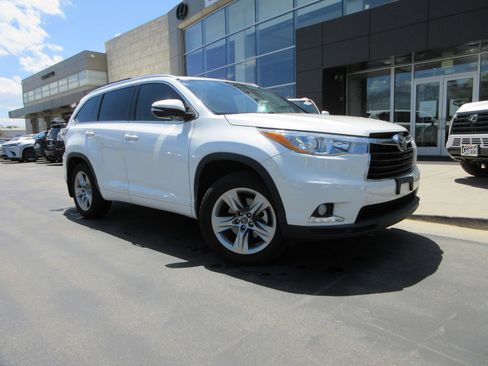 Used 2016 Toyota Highlander Limited Platinum AWD/4WD image 14