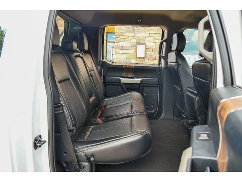 Used 2020 Ford F150 Lariat image 18