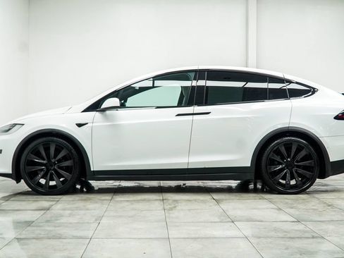 Used 2022 Tesla Model X Plaid AWD/4WD image 8