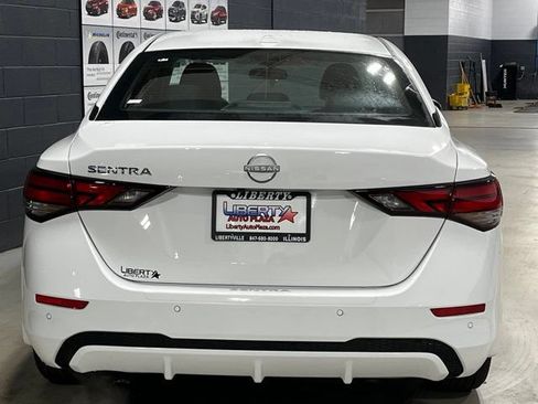 Used 2025 Nissan Sentra SV FWD image 8