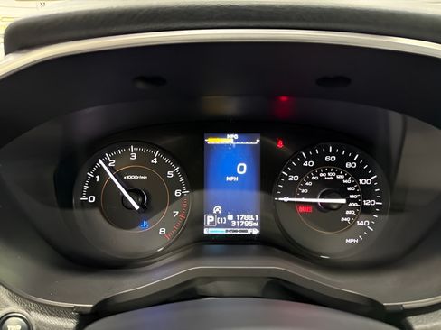 Used 2021 Subaru Crosstrek 2.0i Premium w/ Moonroof Package AWD/4WD image 18