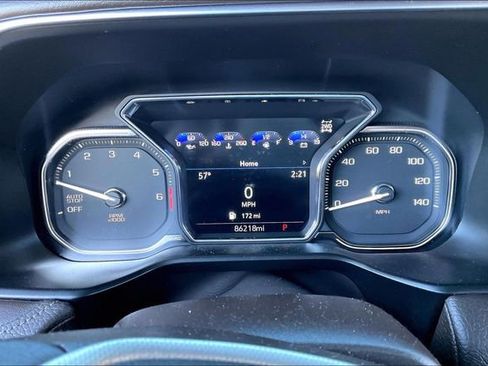 Used 2021 GMC Yukon Denali w/ Denali Premium Package image 10