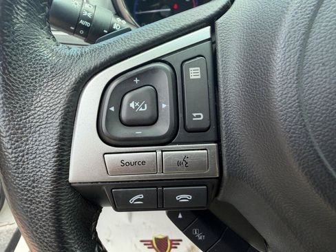 Used 2017 Subaru Outback 2.5i Limited AWD/4WD image 28