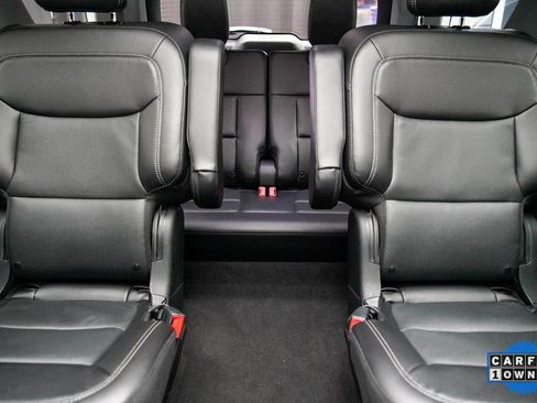 Used 2022 Ford Explorer Limited w/ Equipment Group 301A image 8