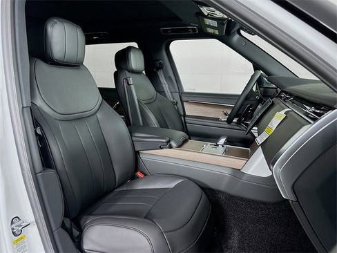 New 2026 Land Rover Range Rover Long Wheelbase SE image 27