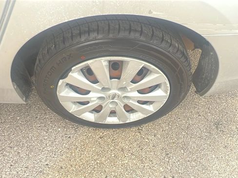Used 2018 Nissan Sentra S FWD image 28