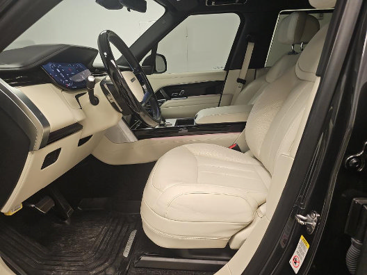 Used 2025 Land Rover Range Rover Long Wheelbase Autobiography AWD/4WD image 5