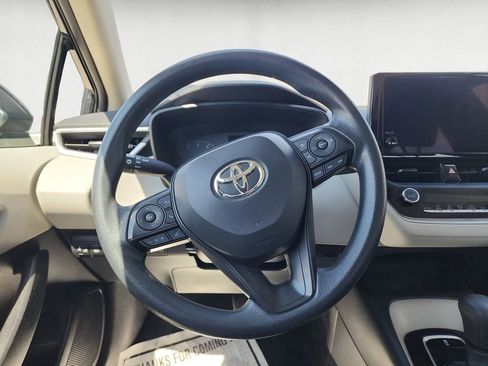 Used 2023 Toyota Corolla LE FWD image 12