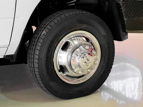 Used 2024 RAM 3500 Tradesman w/ Chrome Appearance Group AWD/4WD image 56