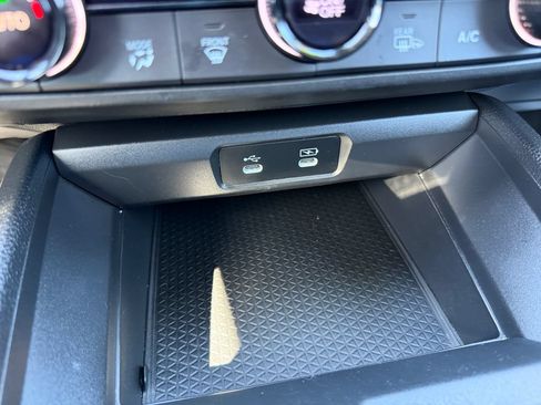 Used 2023 Honda Accord EX image 26