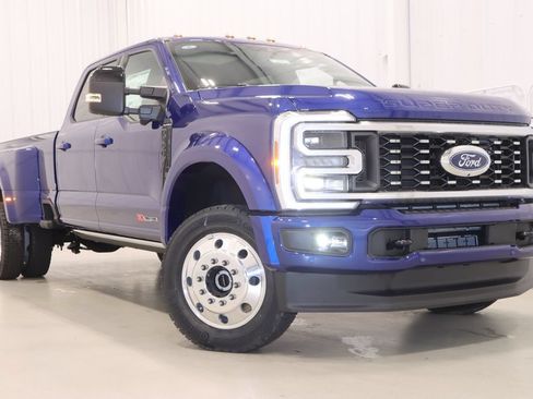 New 2026 Ford F450 Platinum w/ FX4 Off-Road Package AWD/4WD image 36