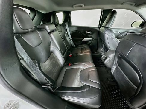 Certified 2022 Jeep Cherokee Latitude AWD/4WD image 34