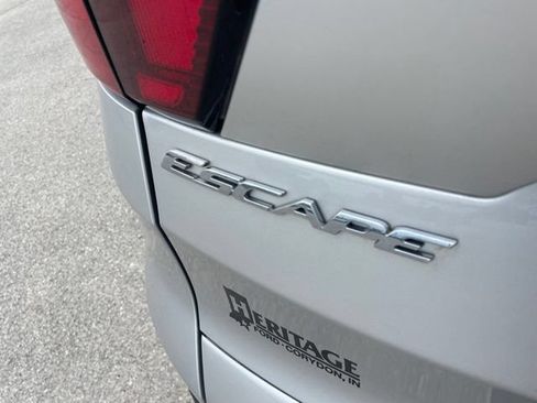 Used 2019 Ford Escape S FWD image 8