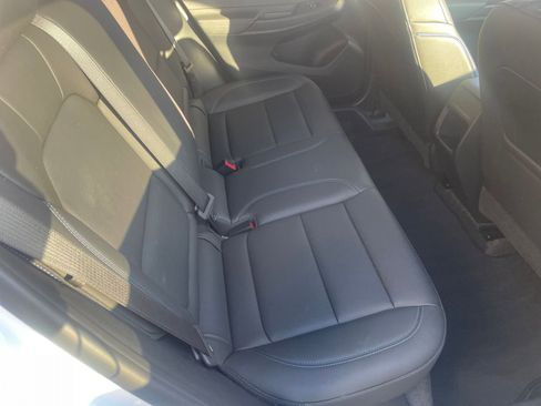 Used 2025 Buick Envista Sport Touring image 37