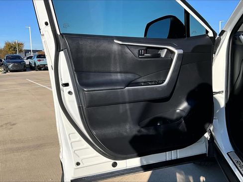 Used 2023 Toyota RAV4 LE image 20