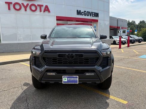 New 2026 Toyota Tacoma TRD Off-Road AWD/4WD image 9