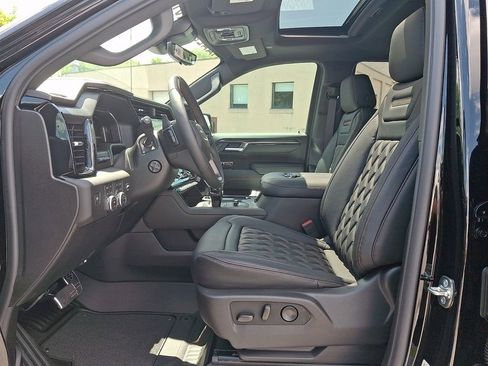 New 2026 GMC Sierra 1500 AT4 AWD/4WD image 7