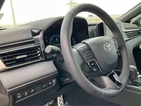 Certified 2025 Toyota Camry SE image 10