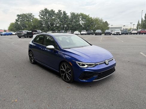 Used 2024 Volkswagen Golf R AWD/4WD image 3