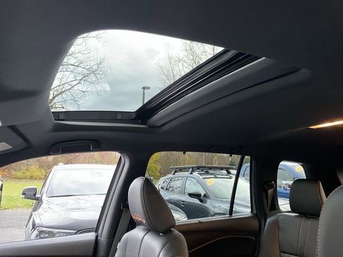 Used 2022 Honda Passport TrailSport image 37