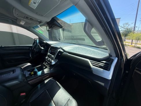 Used 2017 GMC Yukon SLT RWD image 16