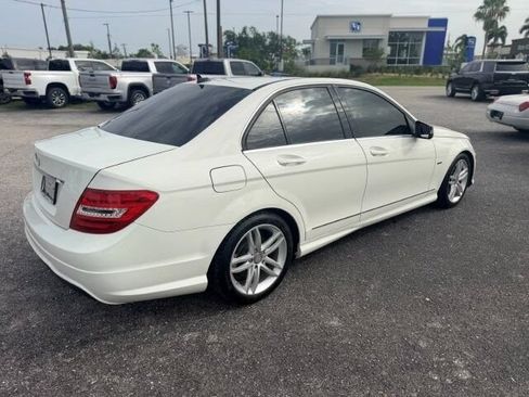 Used 2012 Mercedes-Benz C 250 Sedan w/ Comand Single Disc Pkg image 4