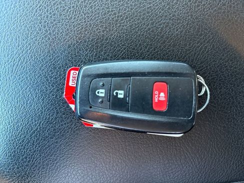 Used 2024 Toyota 4Runner TRD Off-Road image 33