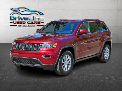 Used 2021 Jeep Grand Cherokee Laredo image 5