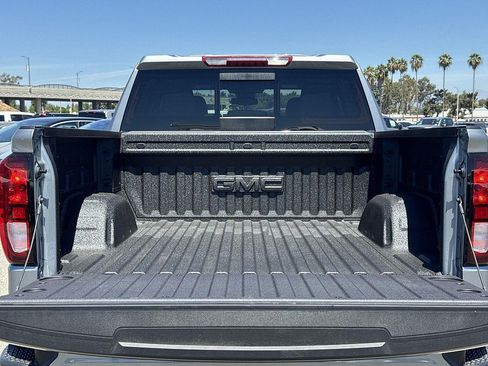 New 2026 GMC Sierra 1500 Elevation w/ Elevation Premium Package AWD/4WD image 27