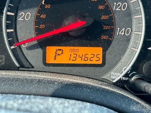 Used 2010 Toyota Corolla S image 19