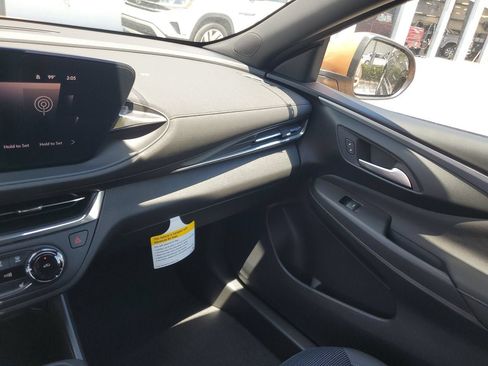 New 2026 Buick Envista Preferred w/ Convenience I Package FWD image 25