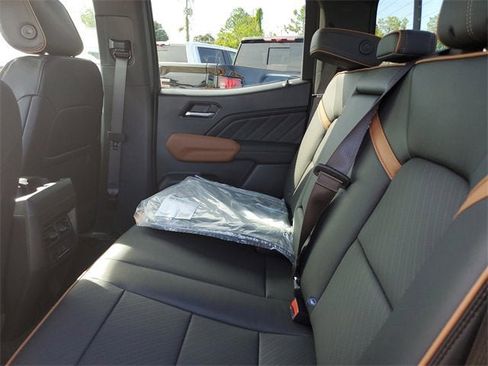 New 2025 GMC Canyon AT4 w/ Nightfall Edition image 11