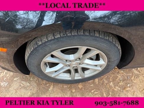 Used 2015 Chevrolet Camaro LT image 3