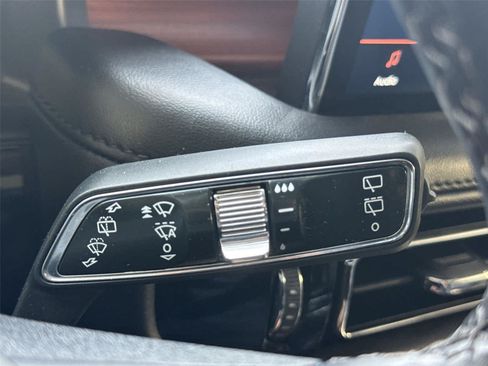 Used 2022 Lincoln Nautilus Reserve AWD/4WD image 26