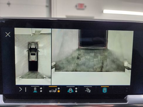 Used 2025 Chevrolet Silverado 2500 LT w/ Trail Boss Package image 56