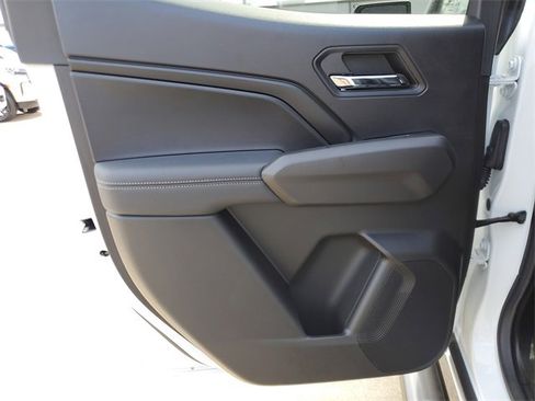 Used 2024 Chevrolet Colorado LT w/ LT Convenience Package III image 14