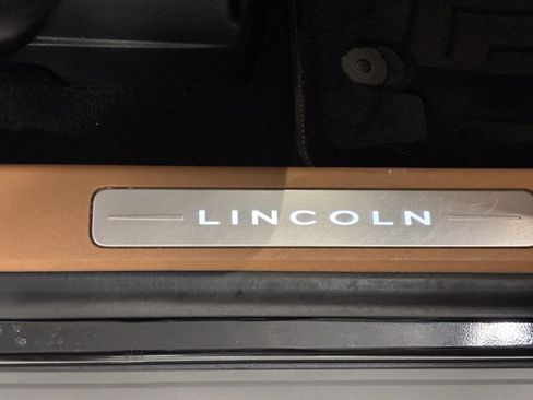 Used 2022 Lincoln Aviator Black Label w/ Dynamic Handling Package image 21