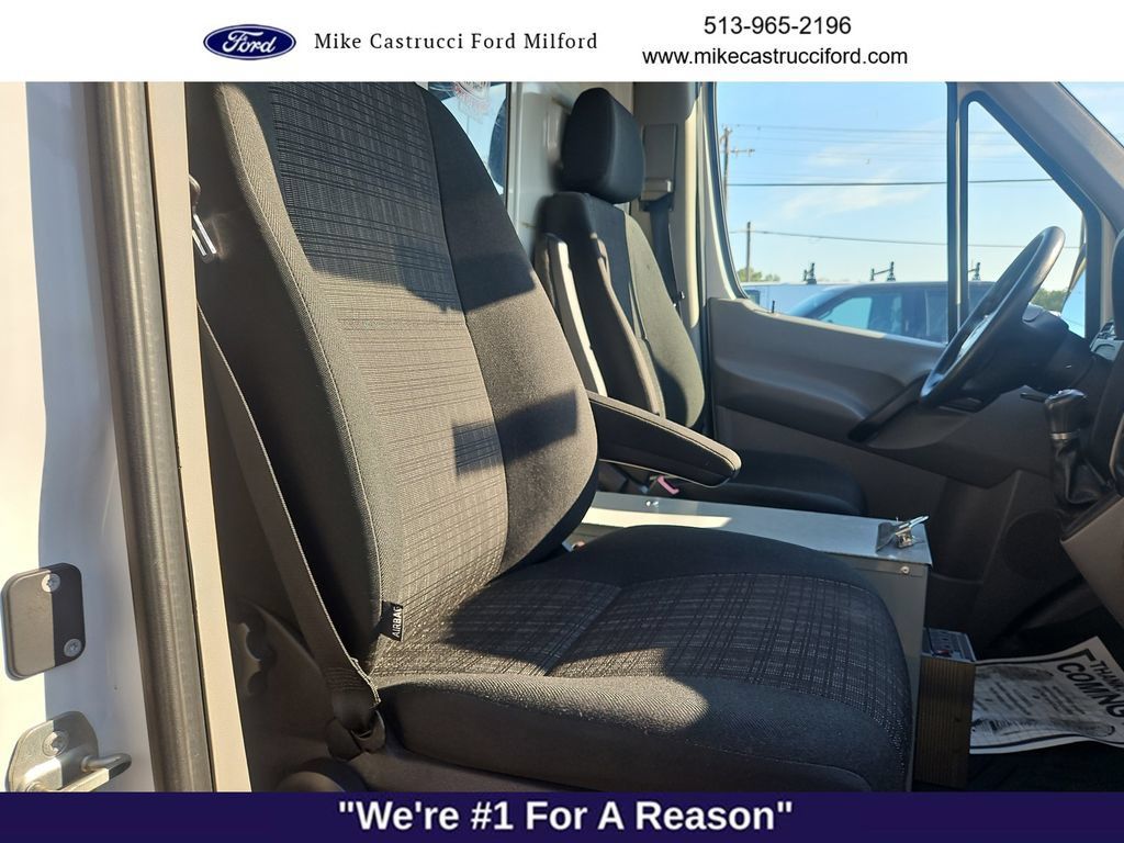 Used 2017 Mercedes-Benz Sprinter 2500 image 30