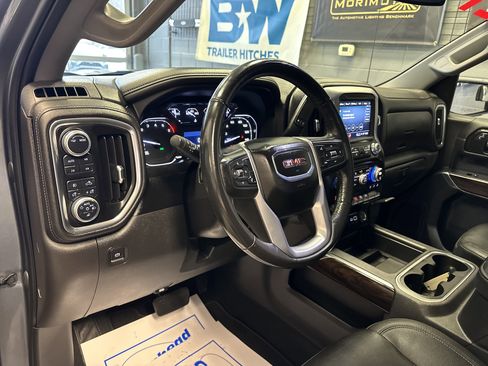 Used 2021 GMC Sierra 1500 SLT w/ SLT Premium Package image 16
