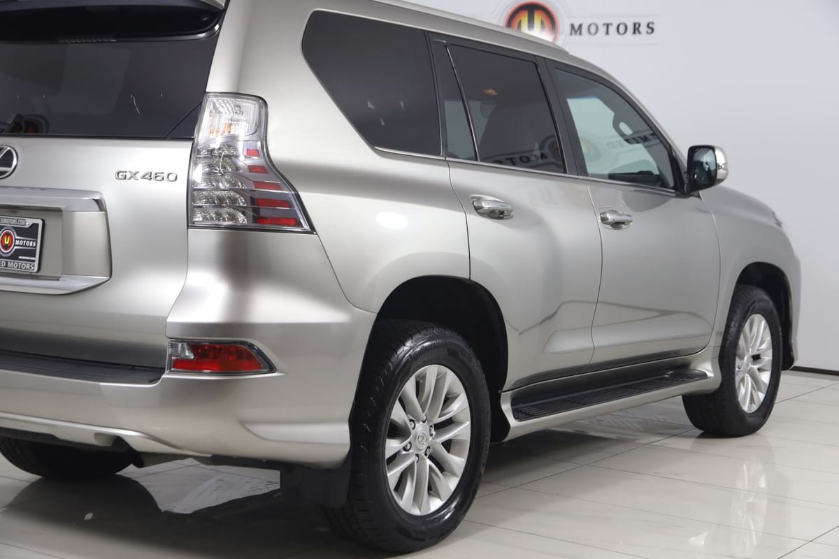 Used 2021 Lexus GX 460 w/ Accessory Package AWD/4WD image 44