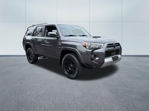 Used 2023 Toyota 4Runner TRD Off-Road Premium w/ Off Road Premium Plus Package AWD/4WD image 4