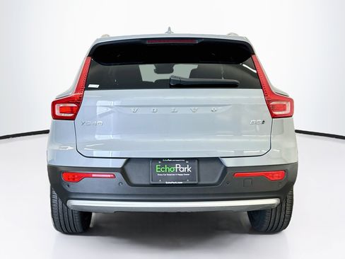 Used 2025 Volvo XC40 B5 Plus AWD/4WD image 7