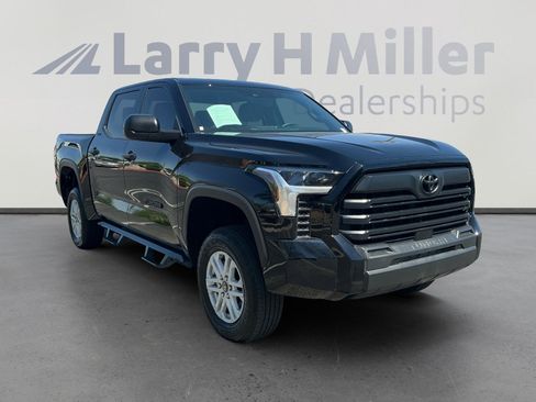 Certified 2025 Toyota Tundra SR5 AWD/4WD image 7