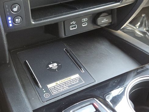 Certified 2024 Honda Passport Black Edition image 12