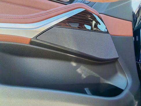 New 2026 BMW X5 xDrive40i w/ M Sport Package image 24