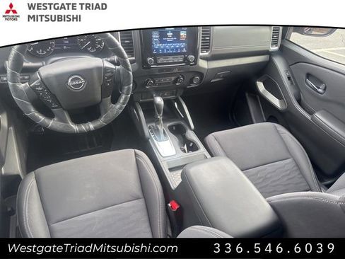 Used 2022 Nissan Frontier SV w/ Technology Package image 15