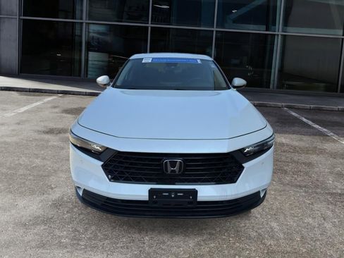 Used 2023 Honda Accord EX-L image 2