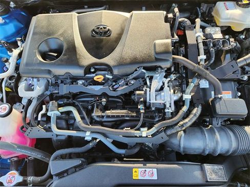 Used 2020 Toyota Camry XLE image 30