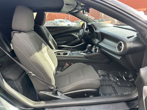 Used 2019 Chevrolet Camaro LT image 14